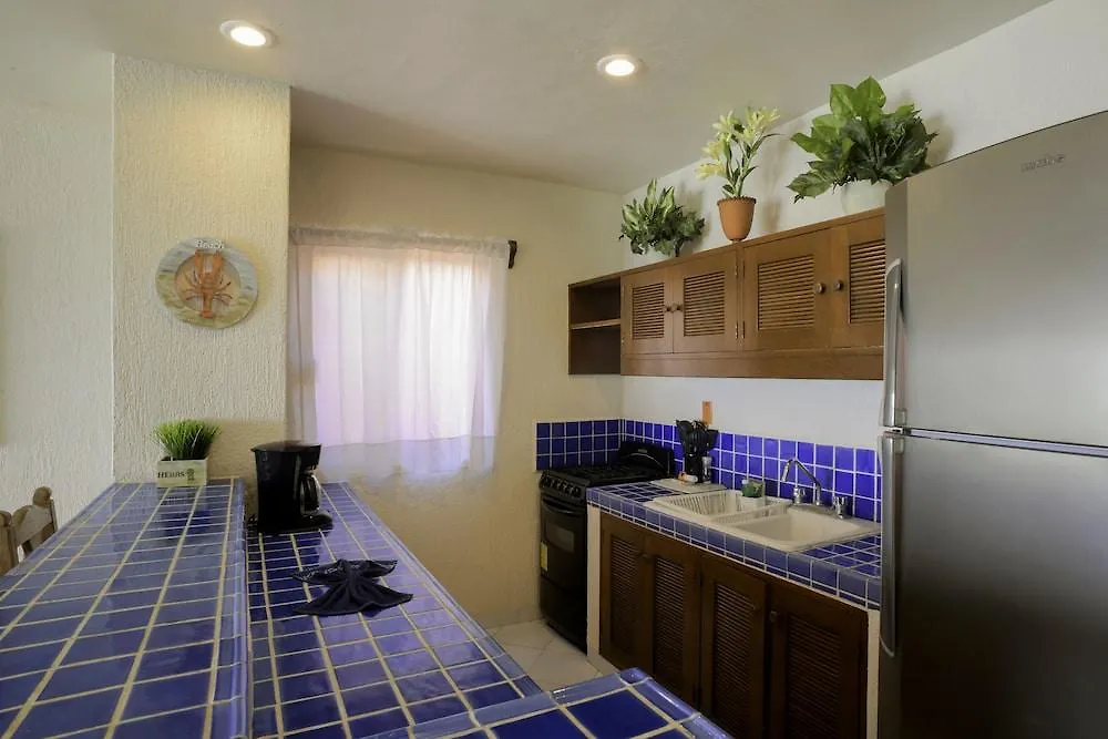 Aquatech Villas Derosa Resort Акумаль